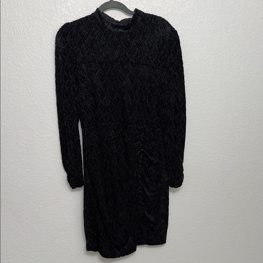 ALI & JAY Elegant Black Long Sleeve Dress